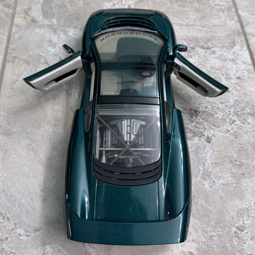 Dark Green Jaguar XJ220 Diecast Car Rare!